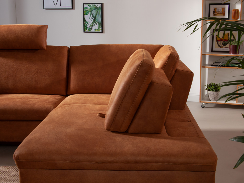 3xl-6283_Domino_SG_GDU14_04_IMM19