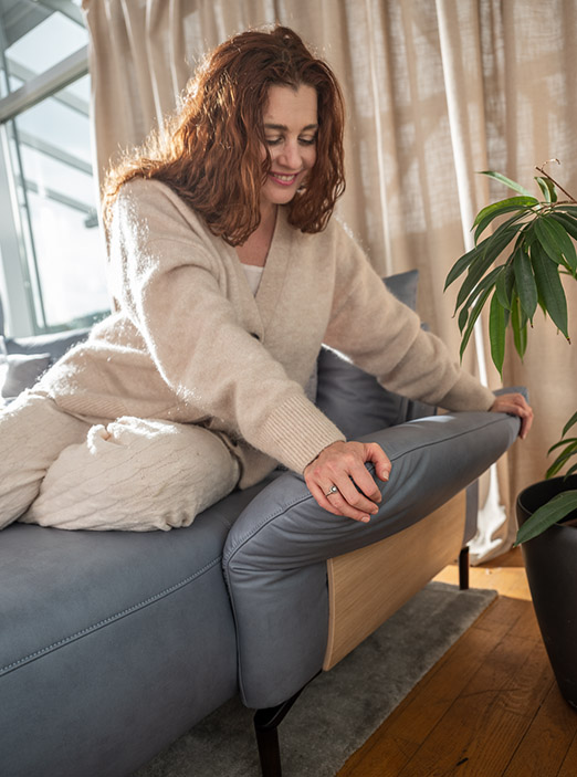 Couch von ADA . Mindful Living Stilvoll und komplett in Europa produziert. Couch von ADA . Mindful Living Stilvoll und komplett in Europa produziert.