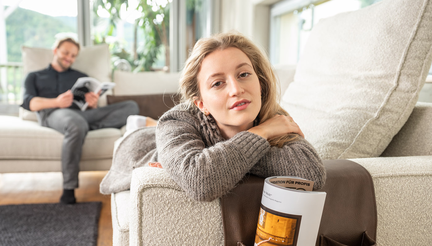 entspannen auf dem regionalen sofa von ada mindful living – novara produziert in österreich mit massivholz und qualität entspannen auf dem regionalen sofa von ada mindful living - novara produziert in österreich mit massivholz und qualität