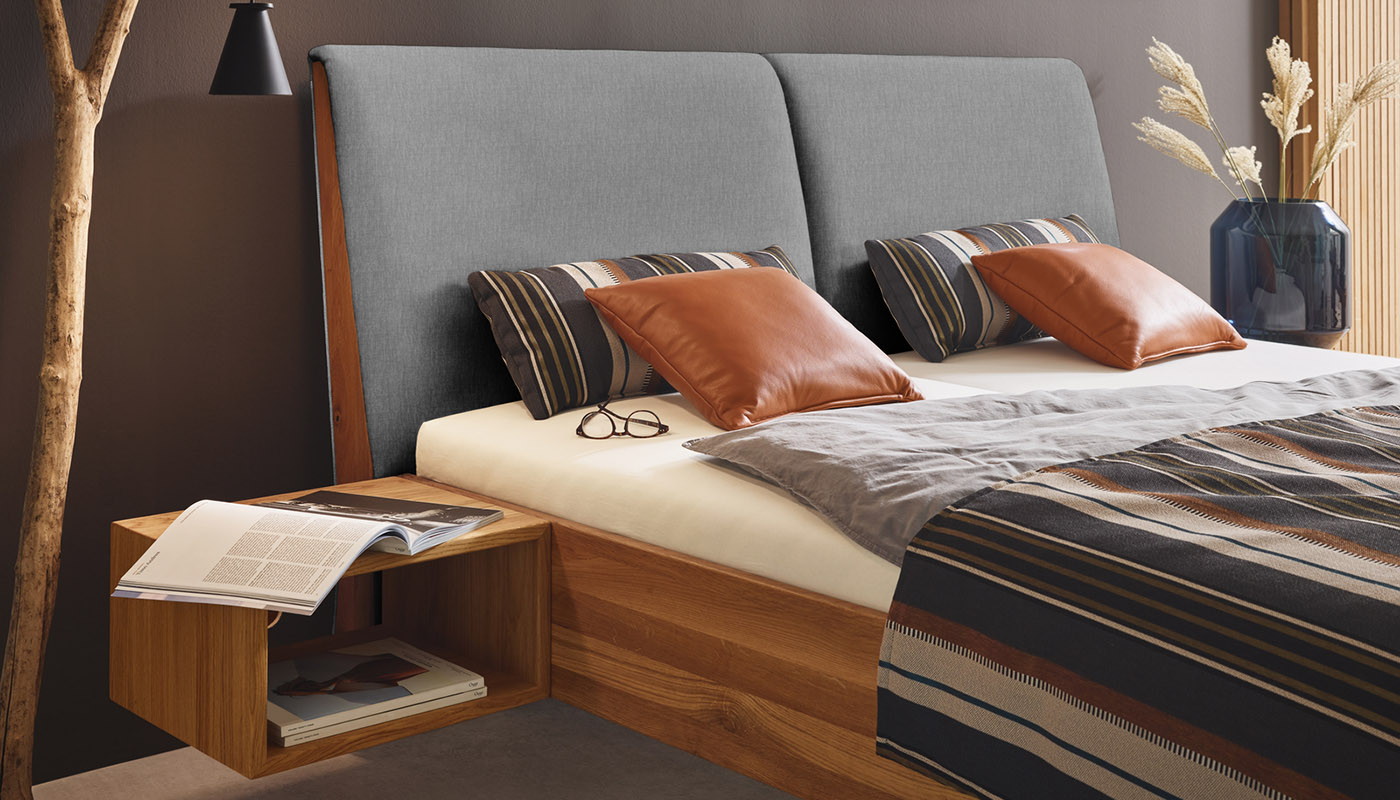 Hochwertiges Grand Nobile Bett in hell - von ADA . Mindful Living