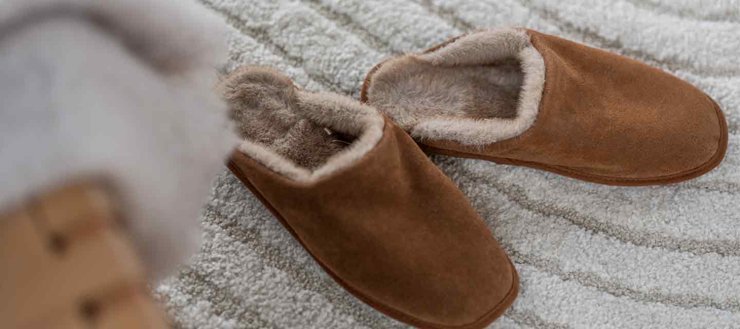 Entspannt leben mit dem Caltha Sofa von ADA Möbel. Entspannt leben mit dem Sofa Caltha von ADA Möbel - in Europa mit besonderer Sorgfalt hergestellt.