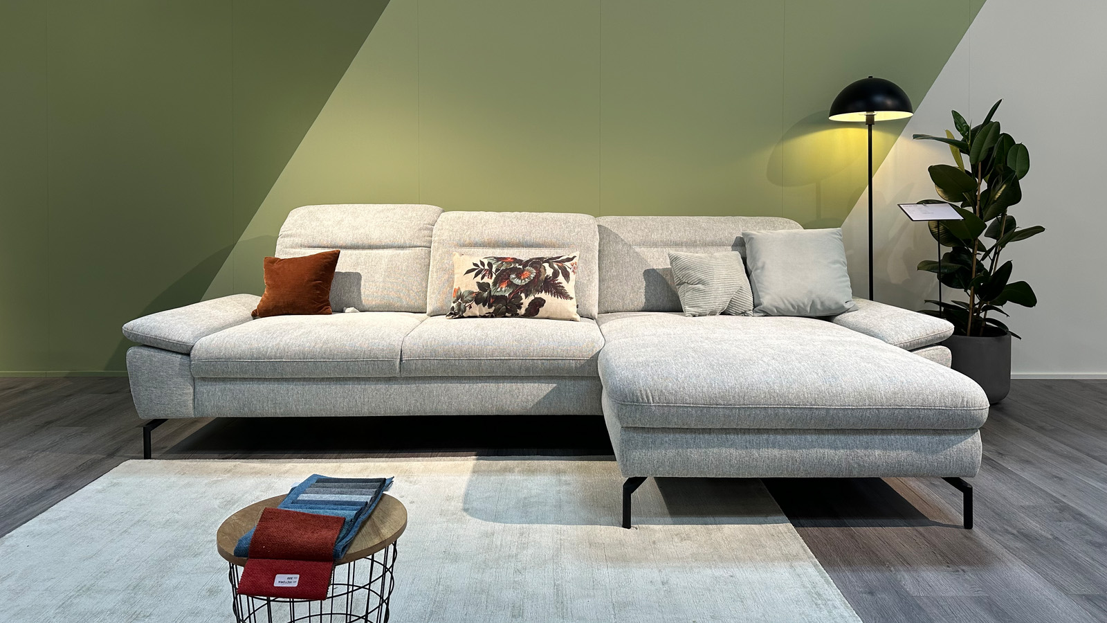 White Label Sofa White Label Sofa