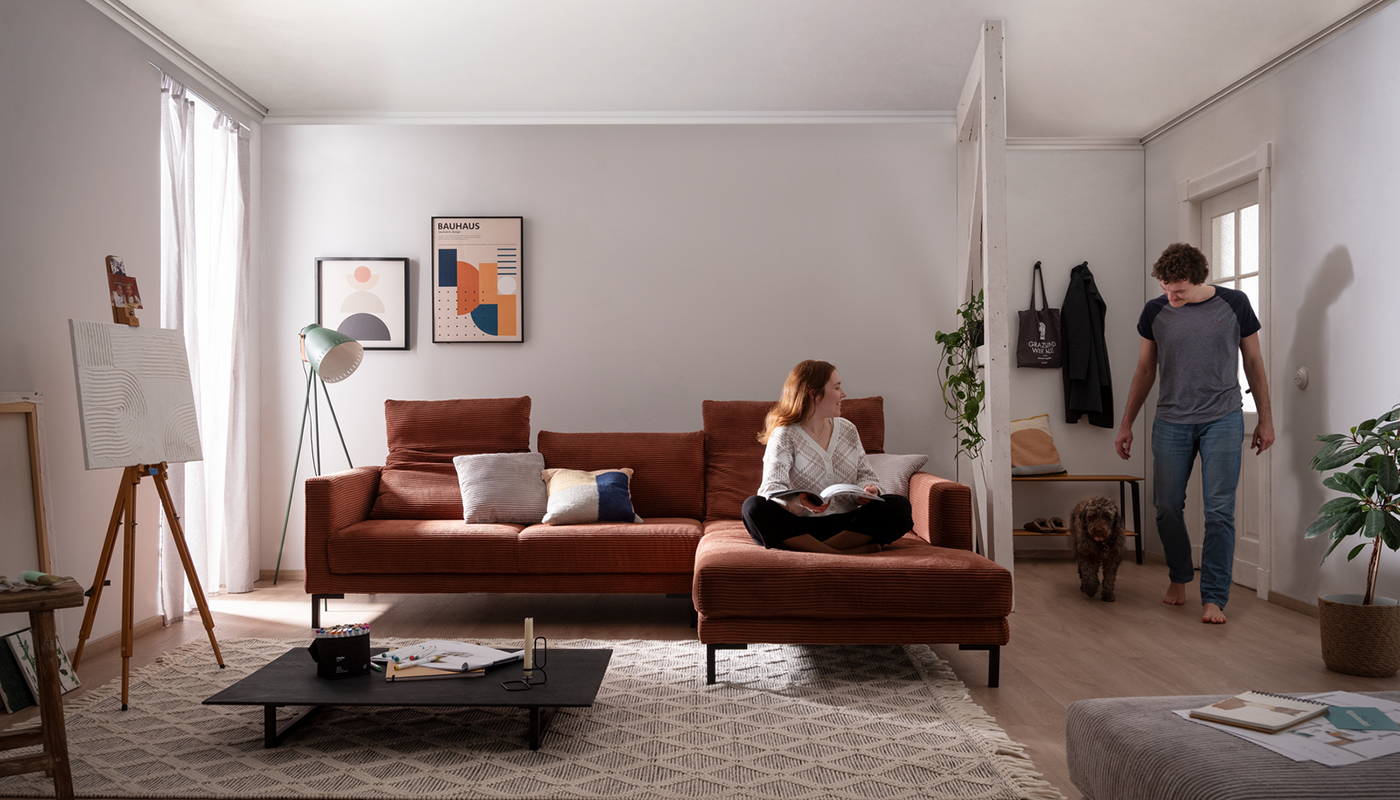 4xl-VALENTINO-4 Couch VALENTINO in rostbraun und Cord von ADA Möbel