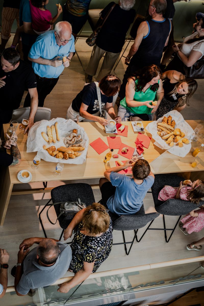 Sofa NOVARA mit Stauraum-Fach