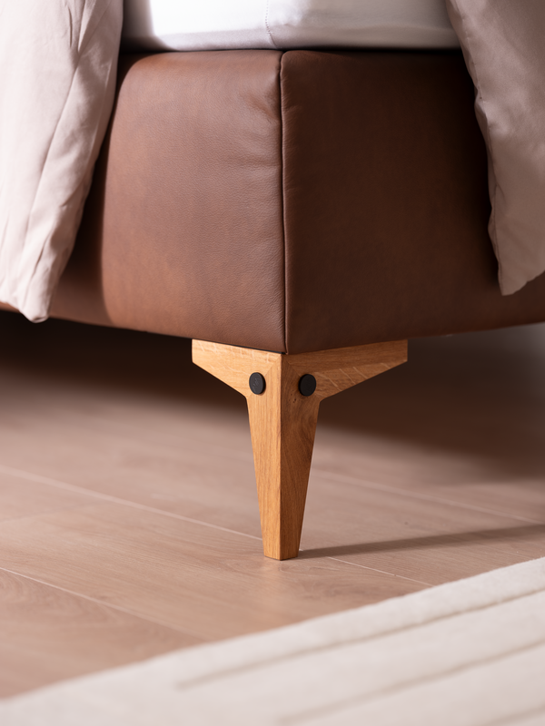 Boxspringbett Gravis Boxspringbett Gravis - braunes Leder mit Holzfüßen